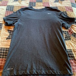 Mens Nike Tshirt
